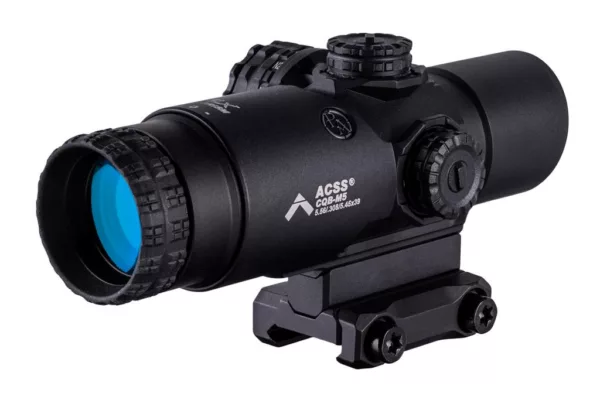 Primary Arms compact Glx prism scope features an adjustable diopter.
